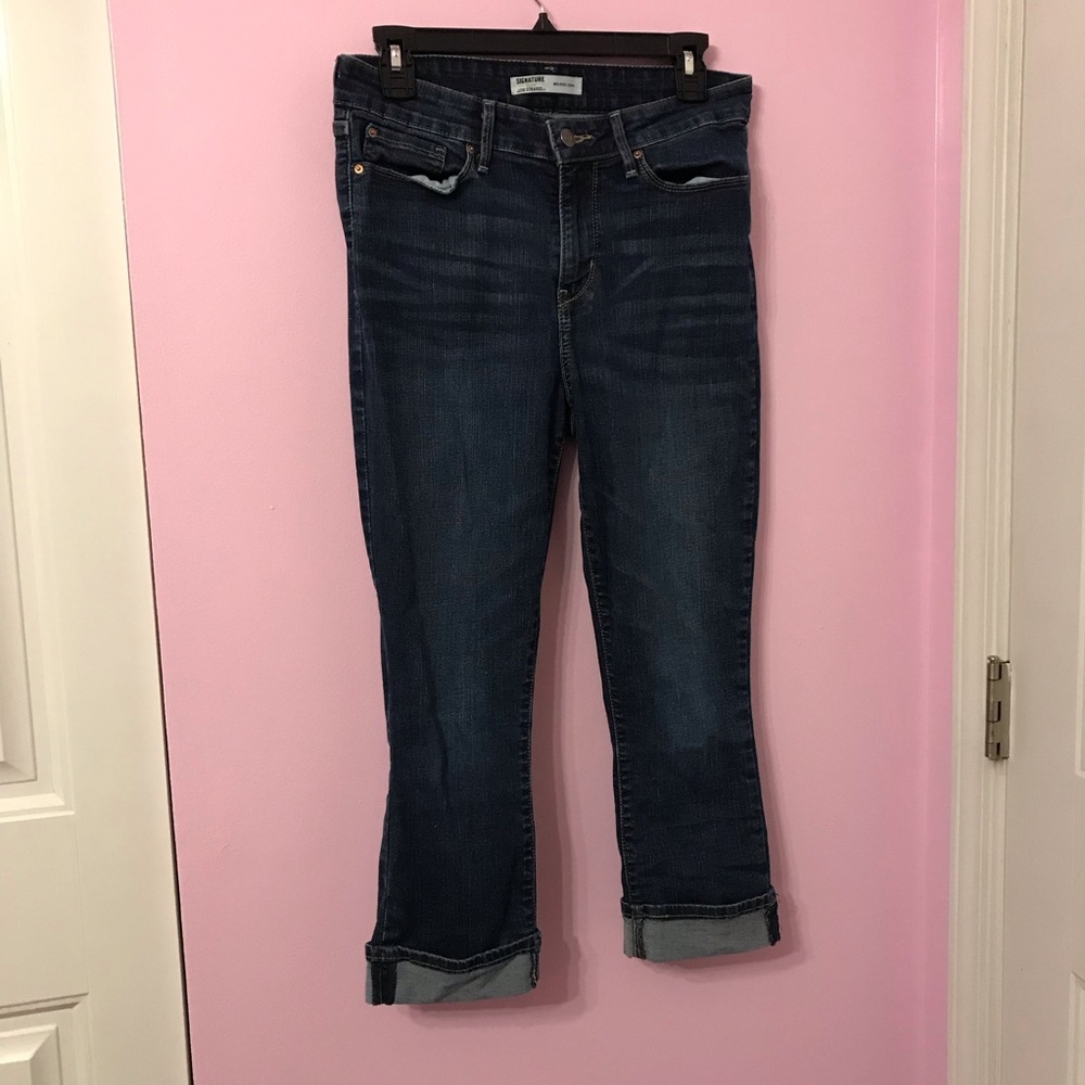 Levi's Signature mid rise cuffed Capri Jeans size 8
